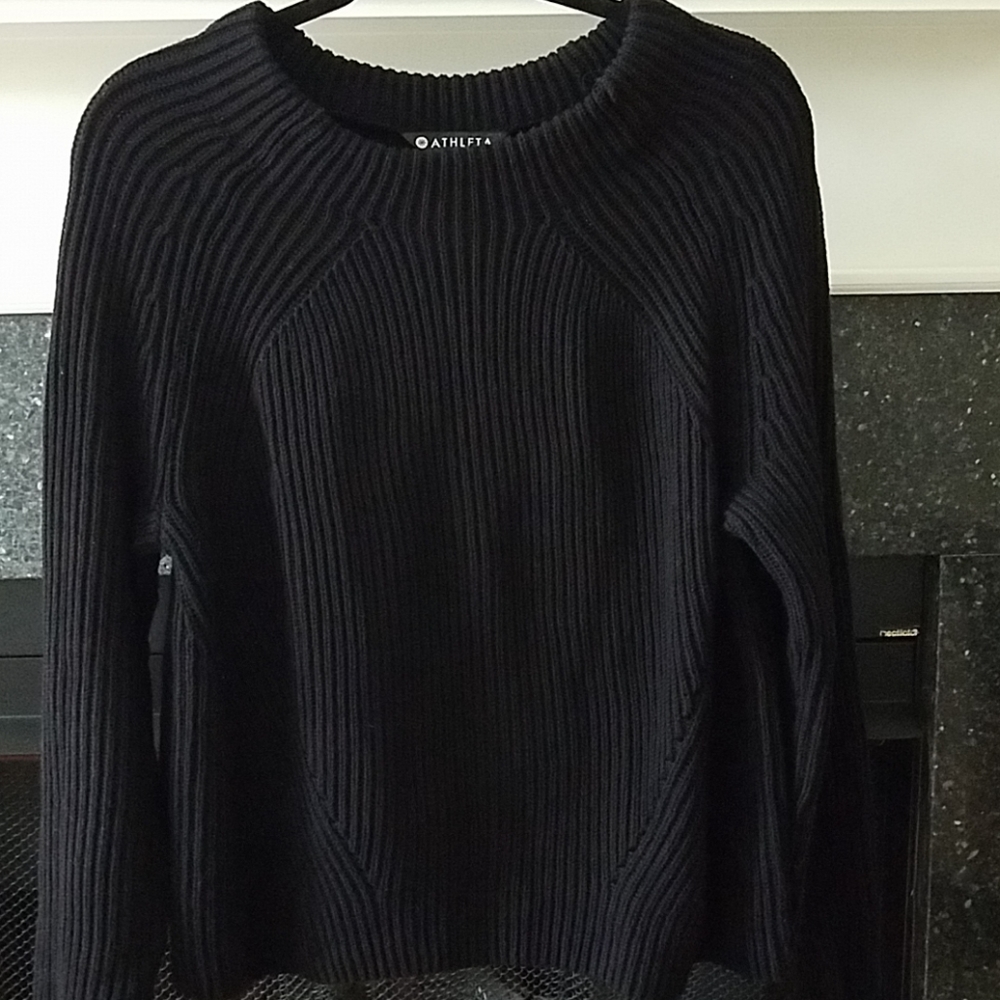 Gorgeous never worn Athleta sweater